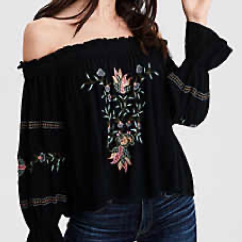American Eagle top